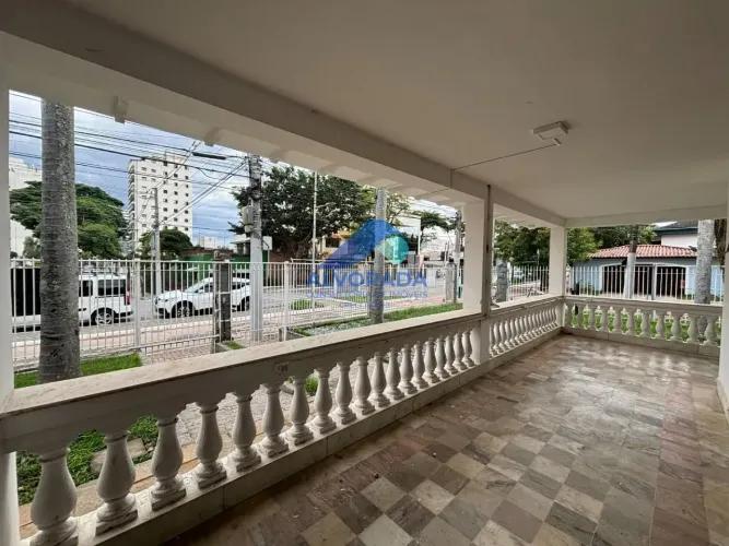 Casa para locação no bairro Vila Adyana