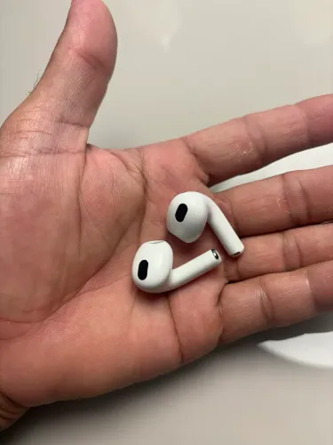 AirPods 3ª geração original Apple ? A2564/A2566