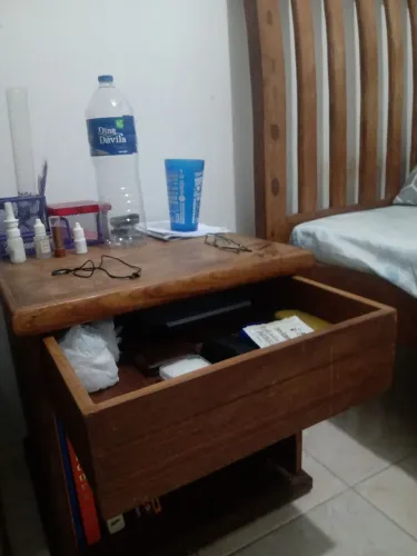 Mobilia para cama.
