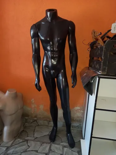 Manequim de loja masculino
