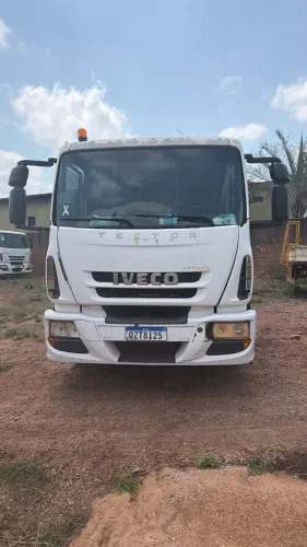 Iveco Tector 150E21 Comboio 6.000 Litros - 64.017 km