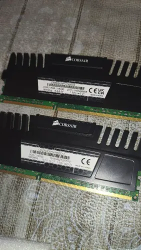 Memória ram corsair vegeance 8gb ddr3