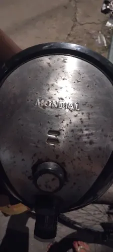 Vende-se air fryer mondial