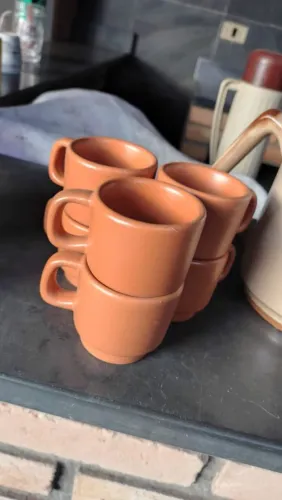 Canecas de cerâmica 