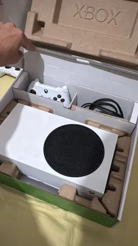 Xbox series S original todo perfeito!