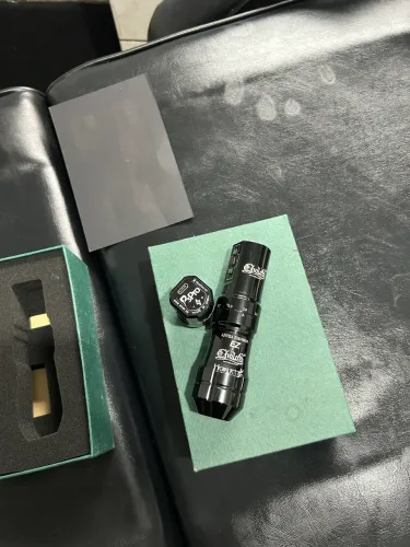 Maquina de tatuagem P3 pro zerada