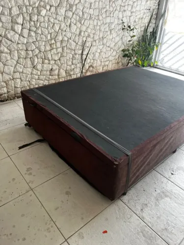 Baú Cama Casal Pistão a Gás Em Ótimo Estado