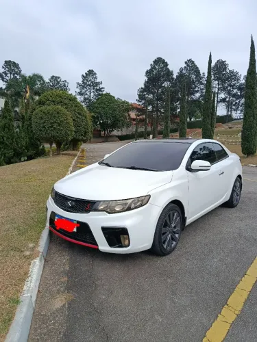 Kia Motors Cerato Koup 2.0 16V Aut. 2011
