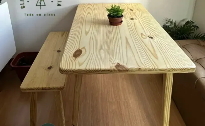 Apenas a Mesa