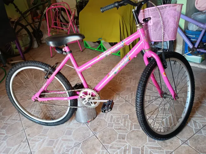 Bicicleta infantil aro 24 semi nova