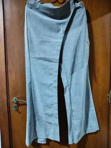 VENDO ROUPAS SEMINOVAS