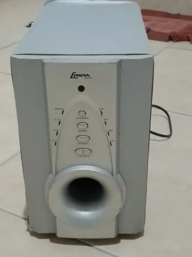 Vende se um subwoofer lenoxx h t 310