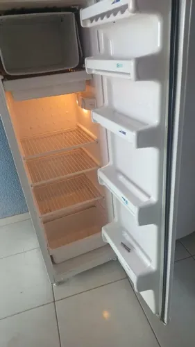 Geladeira palito consul 750