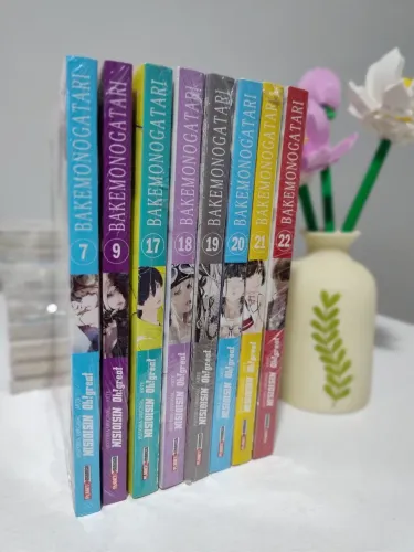 Mangá Bakemonogatari 7,9,17,18,19,20,21 ou 22. Volumes novos lacrados.