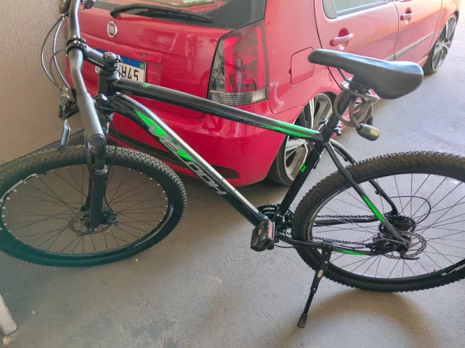 Vendo bicicleta chama no ZAP *