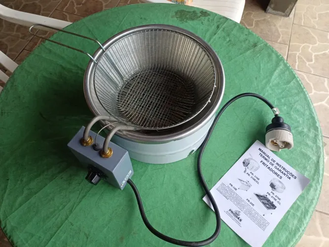 Tacho fritadeira elétrica 127v 3 litros
