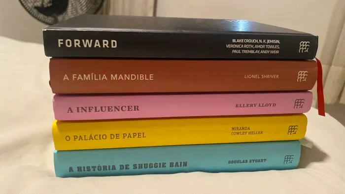 Livros intrínsecos