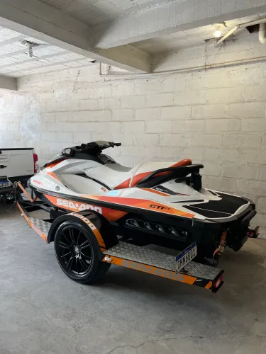 Jetski Seadoo GTI 130 - 3 pessoas