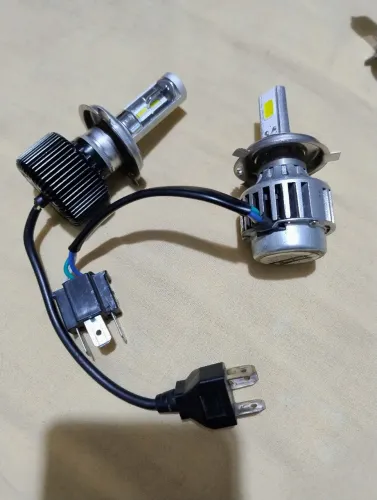 Lâmpada de led pra moto ou carro
