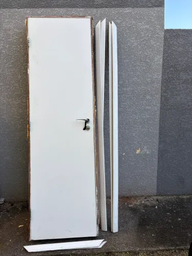 Porta de madeira 0,70 x 2,10 branco