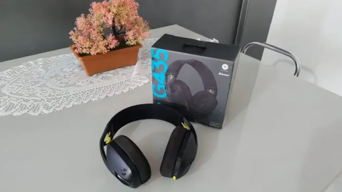 Headset Logitech G435 Preto