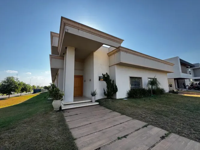 Casa no Polinésia | 5 suítes