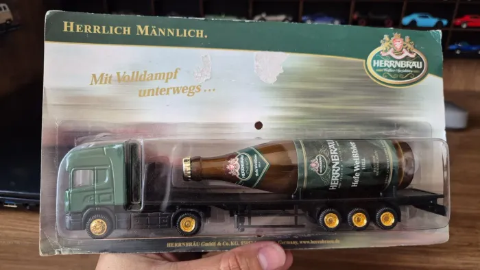 Caminhão miniatura Scania da Alemanha 