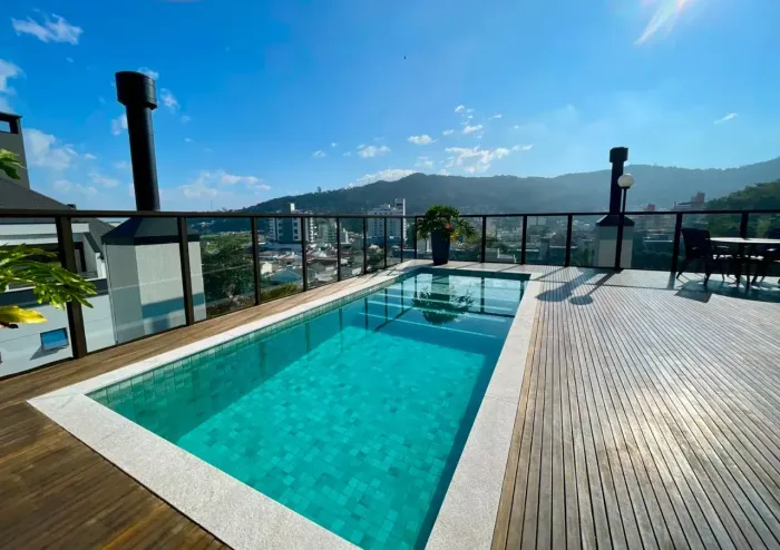 Apartamento novo à venda no Saco dos Limões, em Florianópolis.