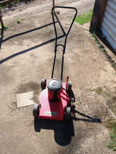 Cortador de grama