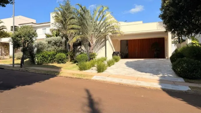 Venda de Casas / Condomínio na cidade de Araraquara