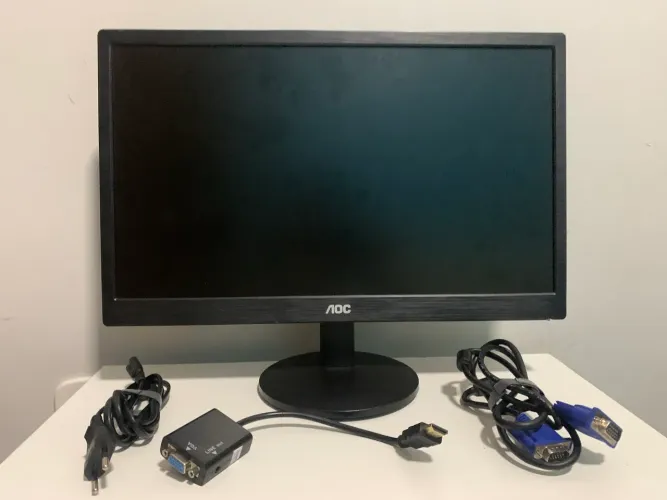 MONITOR AOC 19 Polegadas + cabo vga + adaptador hdmi + cabo de força 