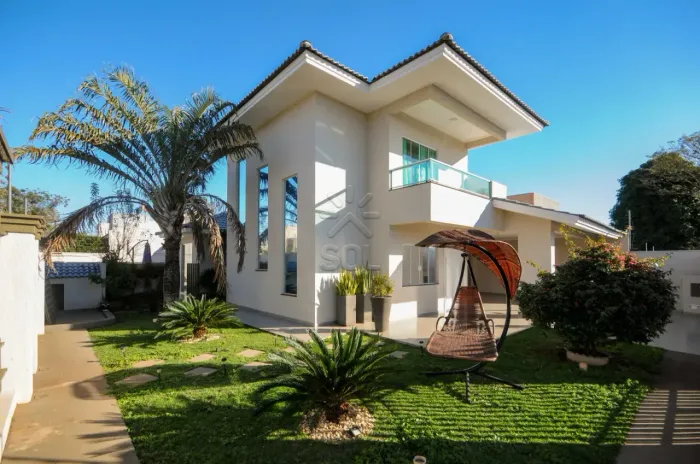 Sobrado amplo e de alto padrão para Venda ou Aluguel no Jardim Ipê - Foz do Iguaçu/PR