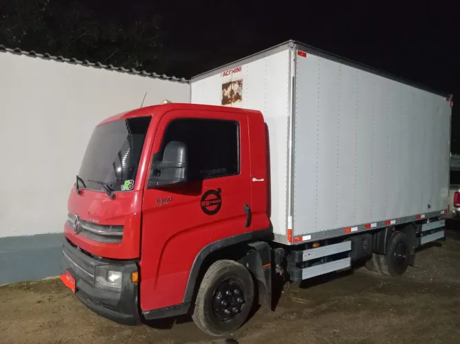 Caminhão para fretes e agregamento