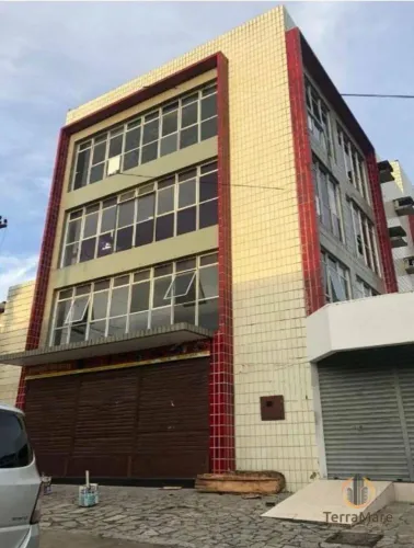 Prédio Comercial a 50mts do Parque da Lagoa com lojas e Salas à venda por R$ 4.000.000 - C