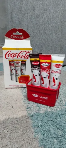 Kit Carmed Coca Cola Completo + Engradado , edição limitada colecionador (Novo)