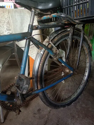 Vendo uma Bicicleta cargueiroa