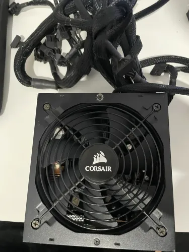 Fonte CORSAIR CX750w