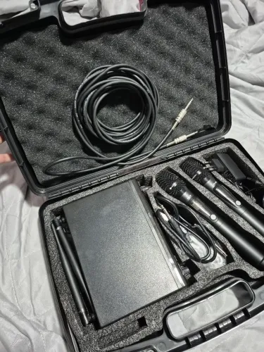 KIT MALA 2 MICROFONES PROFISSIONAIS KADOSH K412MT