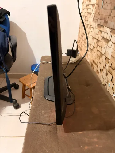 2 televisões LG, funcionando perfeitamente