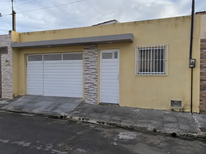 Casa a venda no bairro PARREÃO