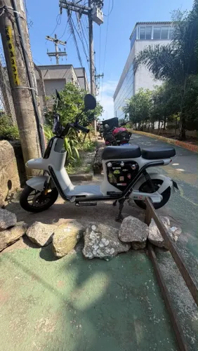 Scooter Elétrica ONN - 60 km de autonomia | Na garantia | Perfeito estado