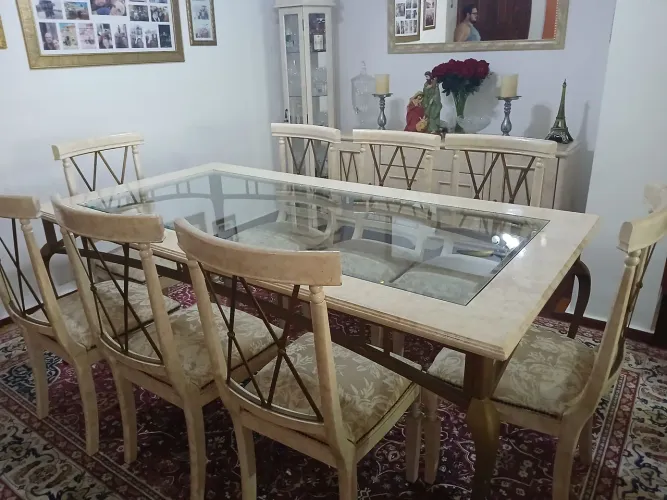 Mesa de jantar com 8 lugares + mesa de centro + mesa de canto em patna