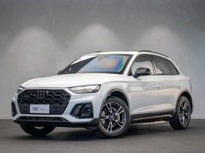 Audi Q5 Perf. Black 2.0 TFSIe S.tr. QT (hib.) 2025