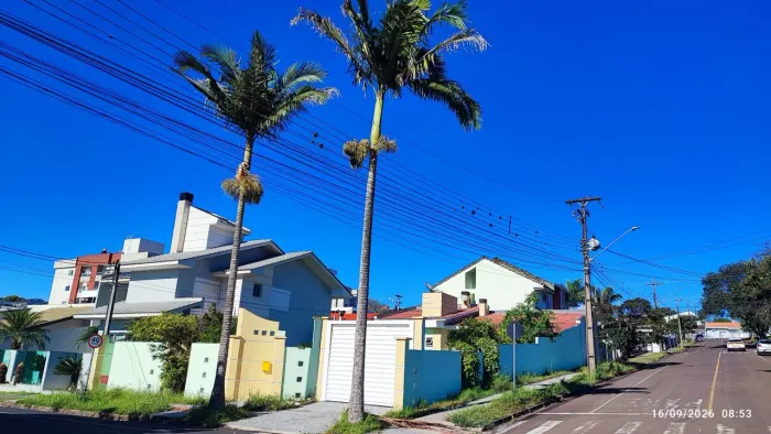 CASA MOBILIADA NO JARDIM PRIMAVERA COM SUÍTE + 1 QUARTO.