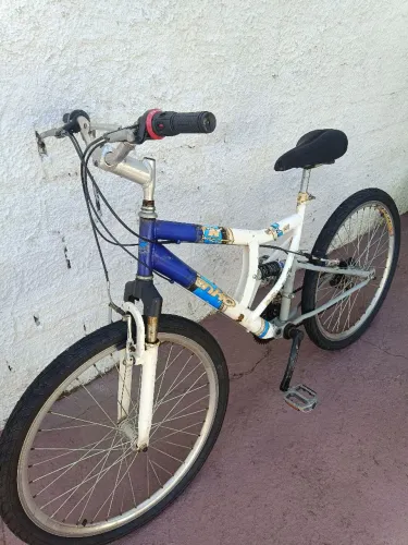 Bicicleta aro 26