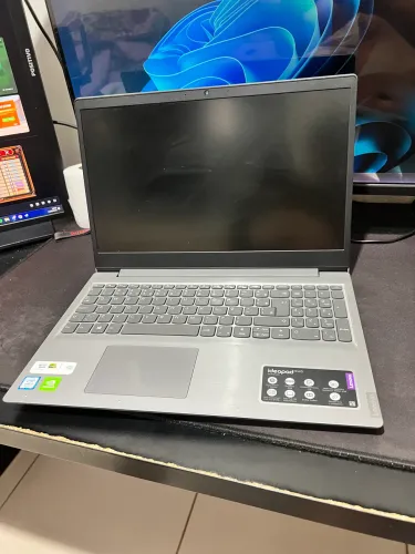 Notebook Lenovo i7 8*