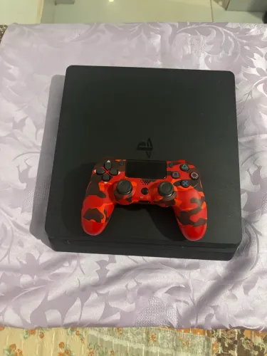 Ps4 com 1 controle