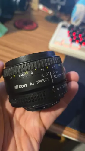 Nikon 50mm f1.8