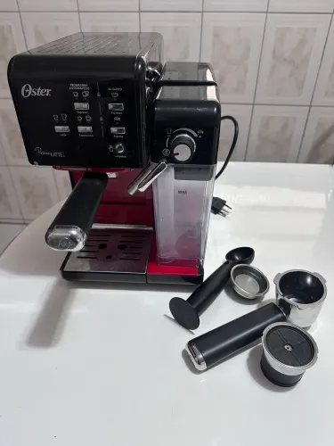 ?Cafeteira Oster PrimaLatte 127 v- completinha ?
