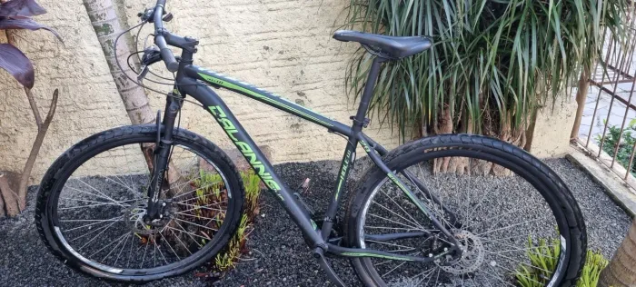 Bicicleta Dalannio Hole 1.0 Aro 29 + Cadeado + Capa
